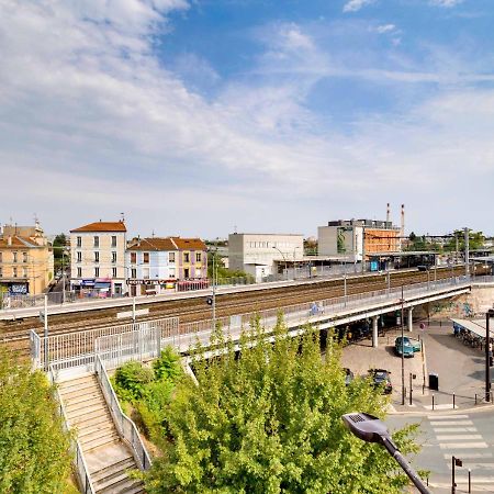 Au Pied De La Gare Aux Portes De Paris Витри сюр Сен Екстериор снимка